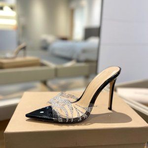 🖤 Gianvito Rossi High-Heel Sandals in black 🖤